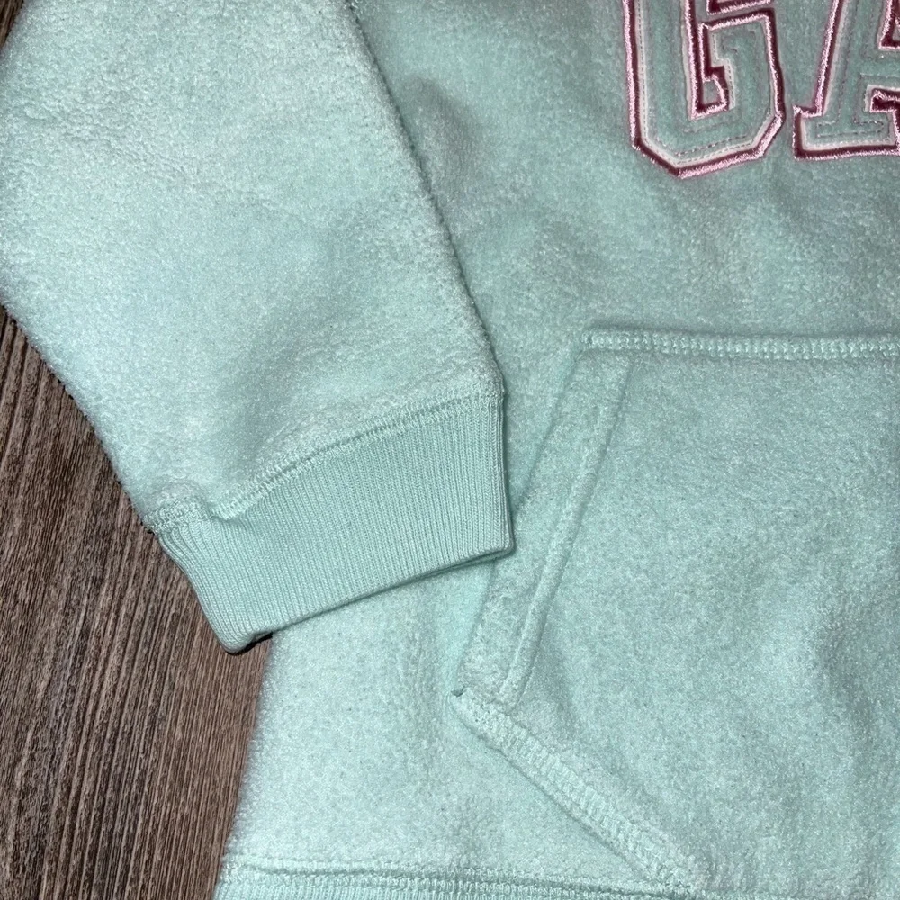 Gap Logo Hooded Sweater